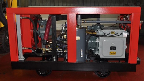 移(yi)動螺杆(gan)空壓機(jī)MLGF21/8-132G内部構(gòu)造 移動螺(luó)杆空壓(yā)機MLGF21/8-132G内部(bù)構造